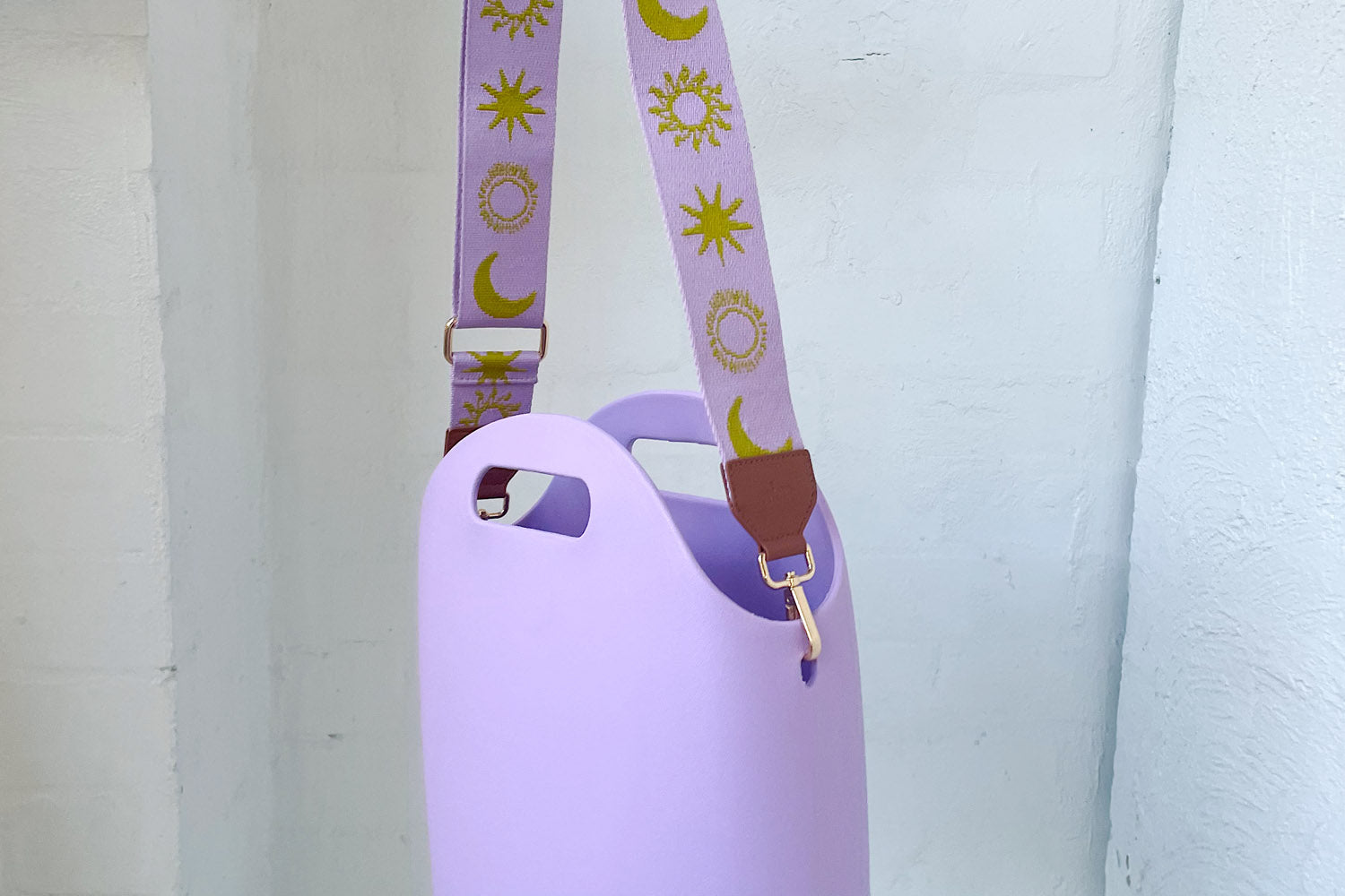 La Bohème Girls x Nim Soles Bucket Bag Lilac