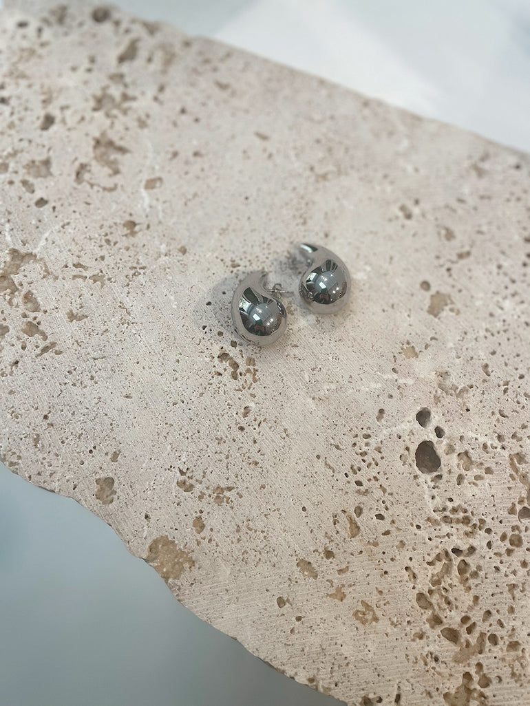 La Bohéme Girls Celeste Tear Drop Earring Silver