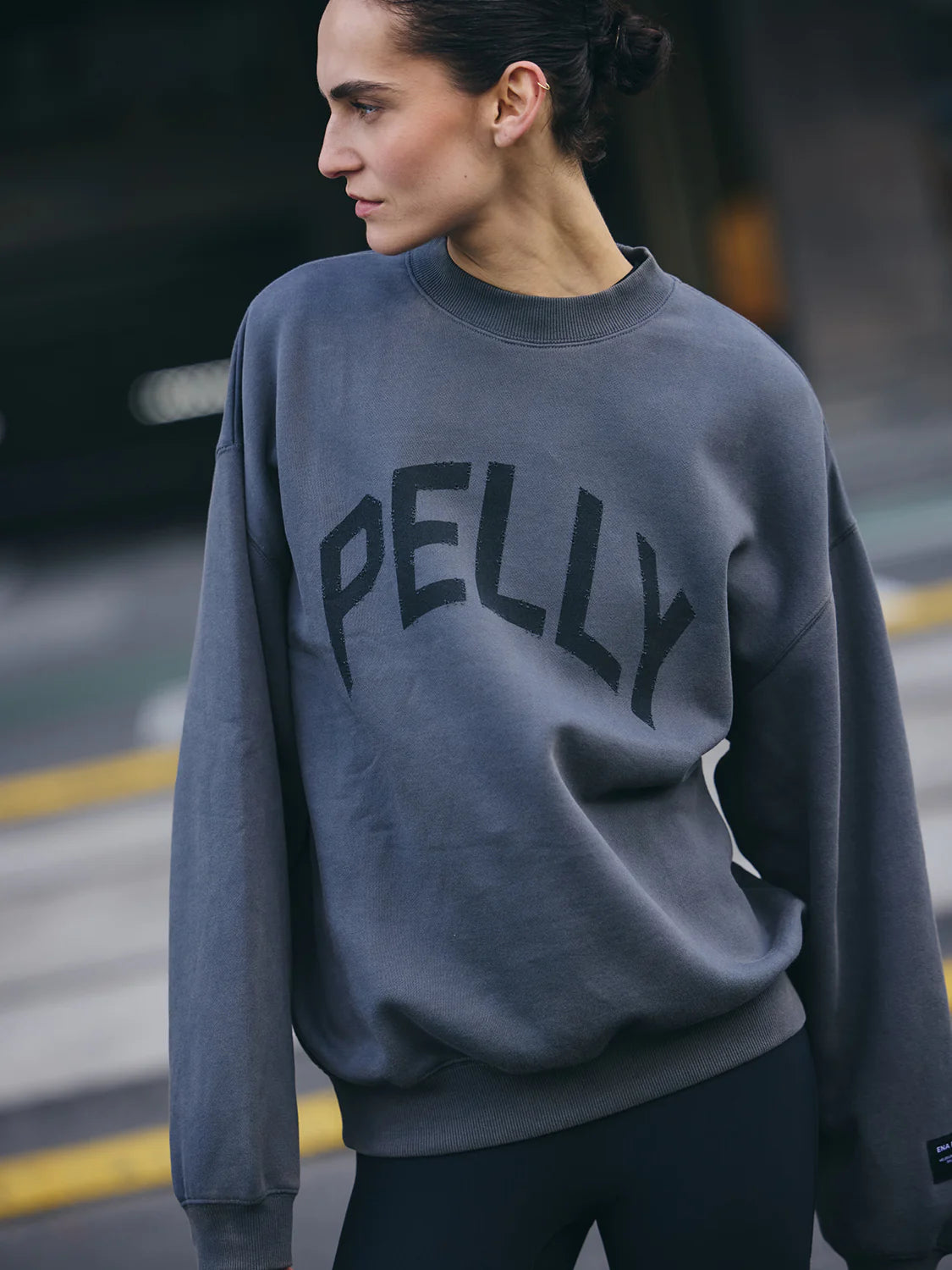 Ena Pelly Faded Sweatshirt Washed Charcoal