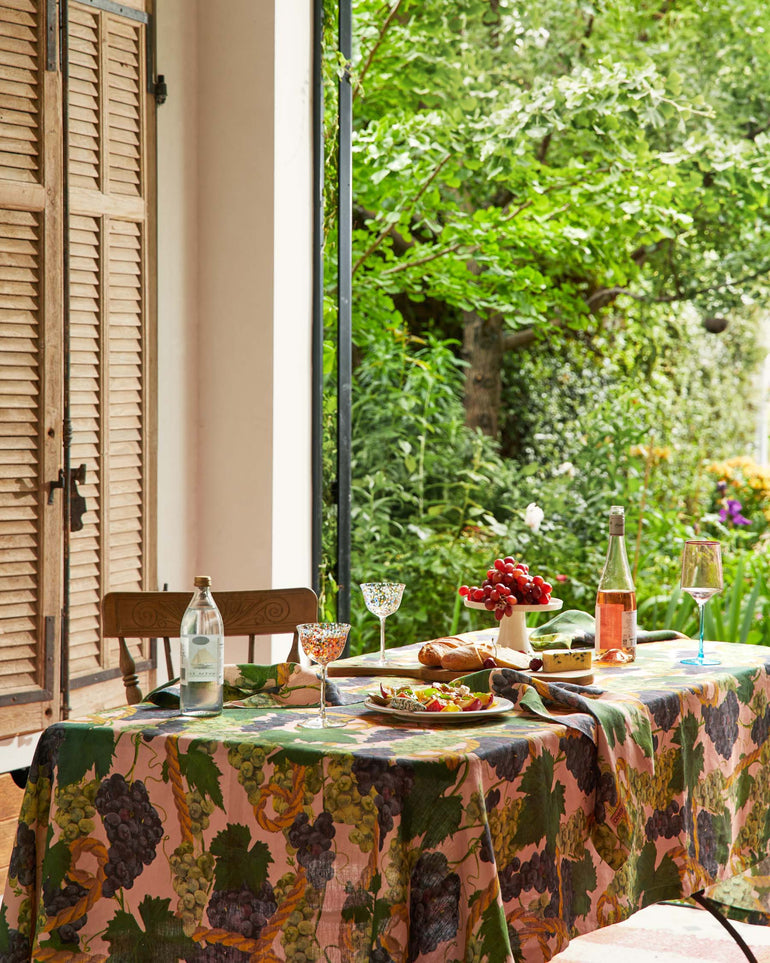 Kip&Co The Vine Linen Tablecloth