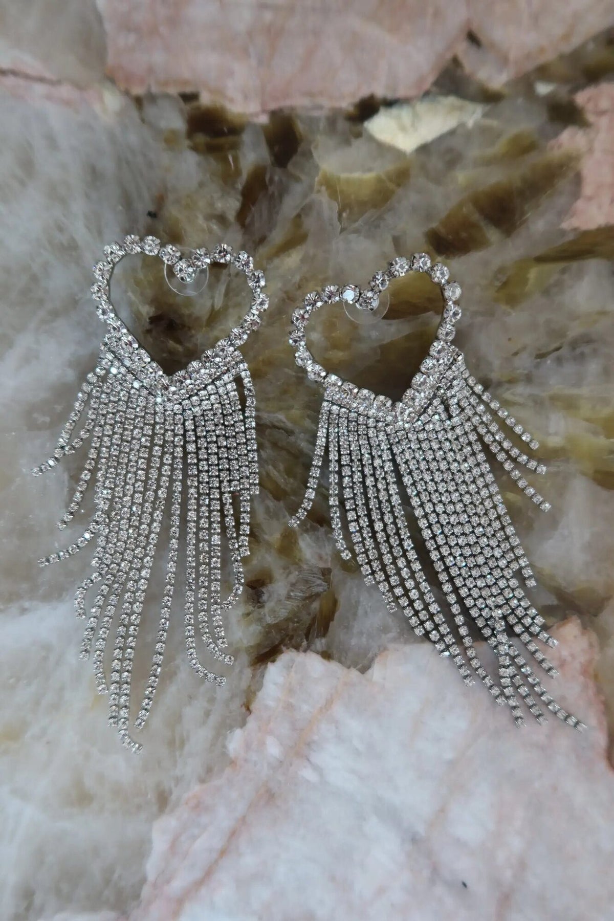 La Bohème Girls Disco Rain Earrings – silver rhinestone heart tassel earrings